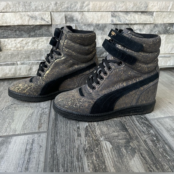 Puma Sky High Wedge Black Gold  Suede Sneaker Size 7.5 US - Picture 3 of 12
